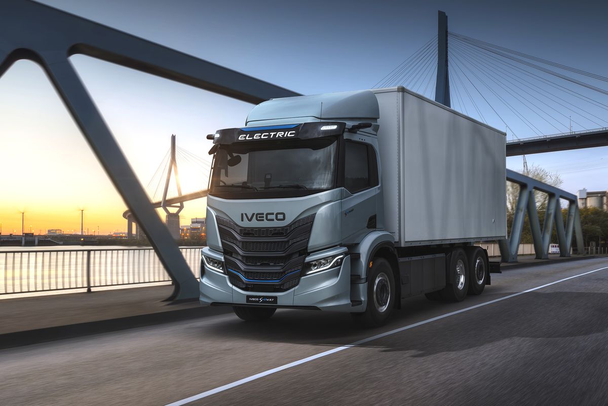 IVECO S-eWay Rigid