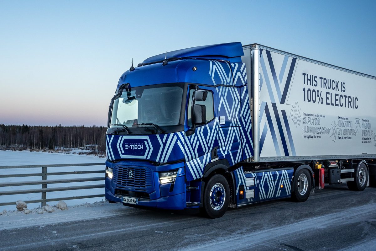 Renault Trucks E-Tech T 585