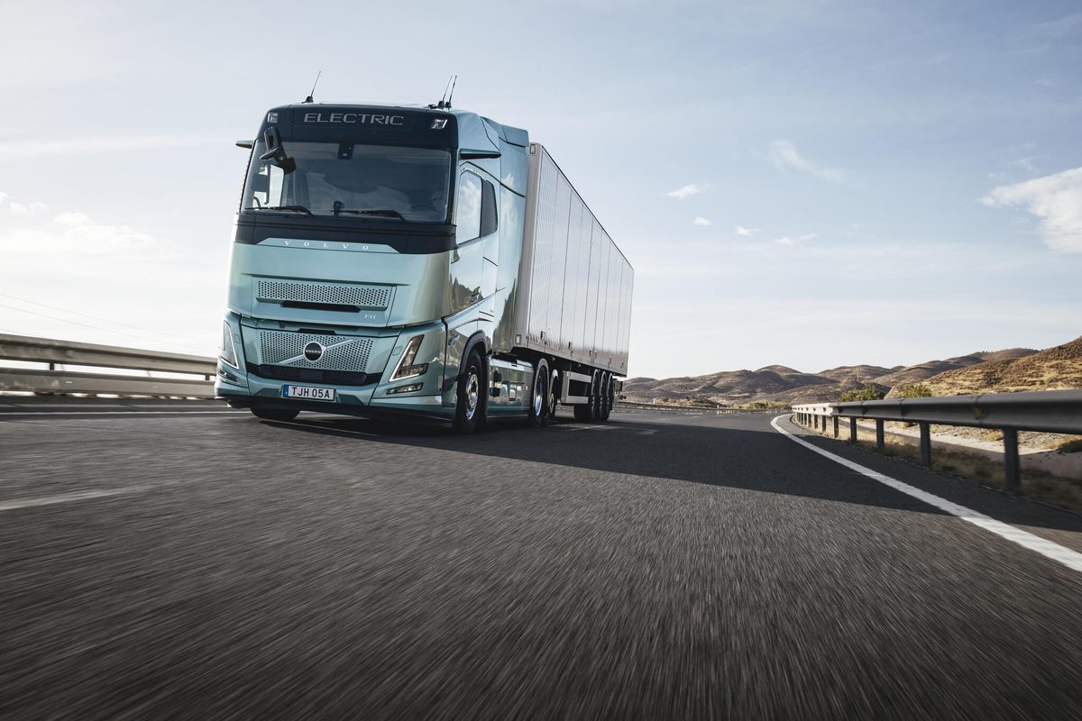 Volvo FH Aero Electric, extended range